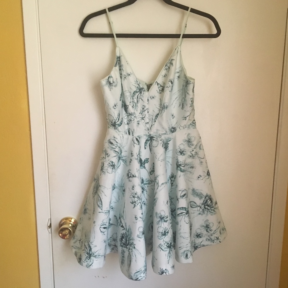 Silence + Noise NWT